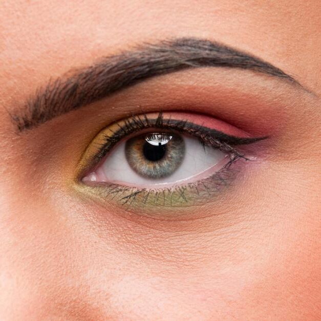 como_cuidar_el_maquillaje_permanente_de_cejas_43793_orig